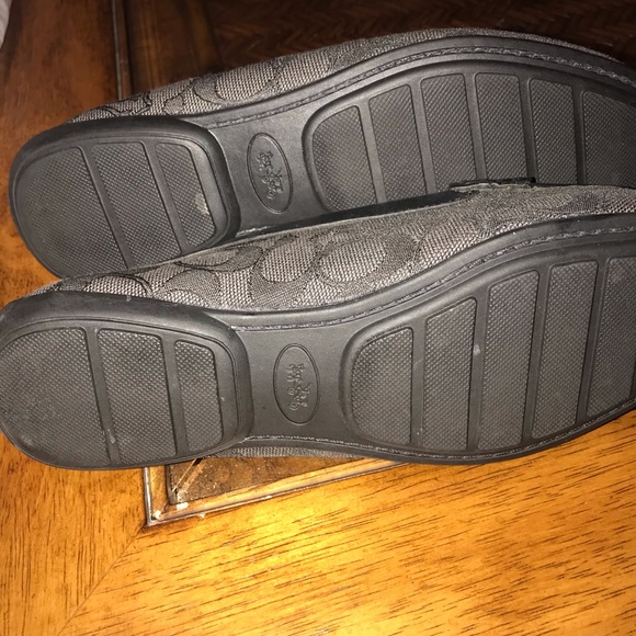 Coach - Picture 4 of 7